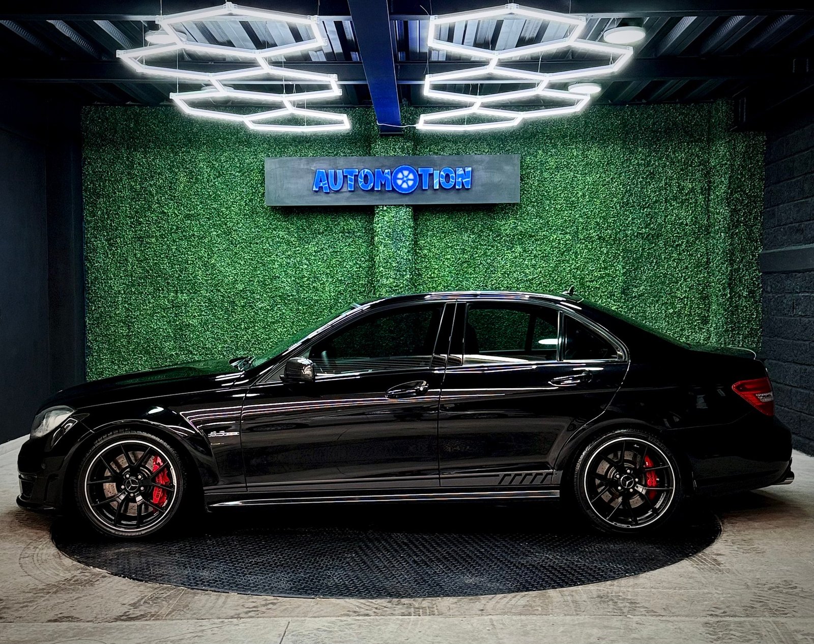 599654902_1303750475114588_5192980203018157179_n